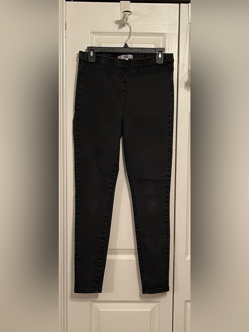 Jennifer Lopez Black Denim High-Rise Skinny Jeggings